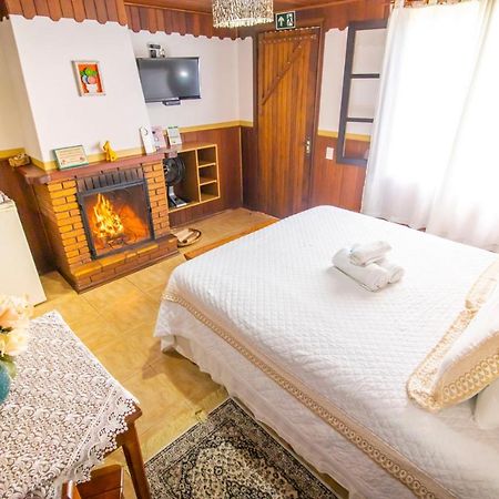 Pousada Cantinho De Monte Verde Монти-Верди Экстерьер фото